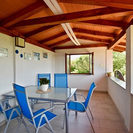 Relaxing Holiday House With Terrace Sea View Medulin Bagian luar foto