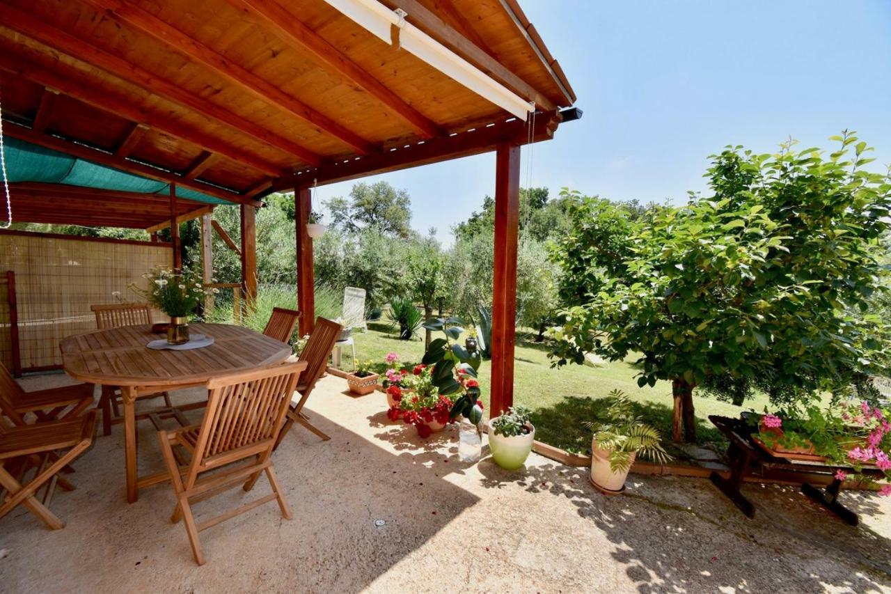 Relaxing Holiday House With Terrace Sea View Medulin Bagian luar foto